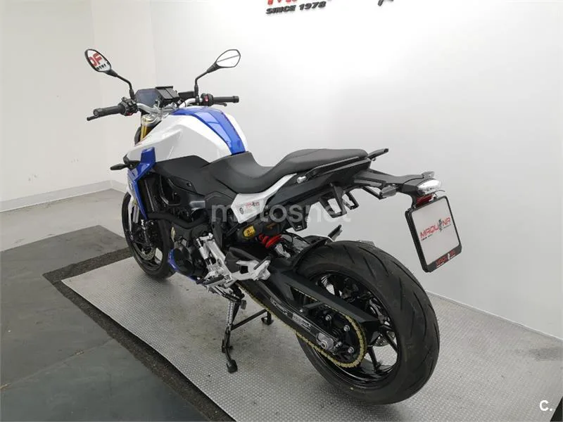 BMW F 900 R – Vista 17
