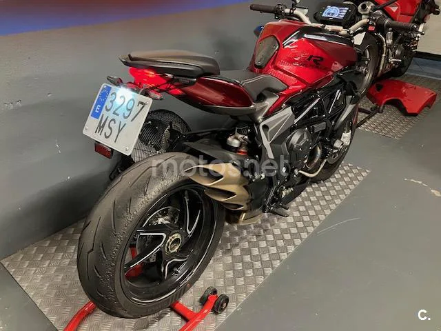 MV Agusta BRUTALE 14.200 € 2024 Madrid - 2