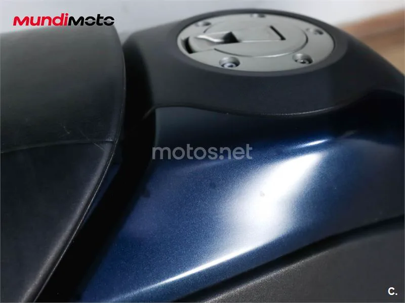 Yamaha TMAX – Vista 18