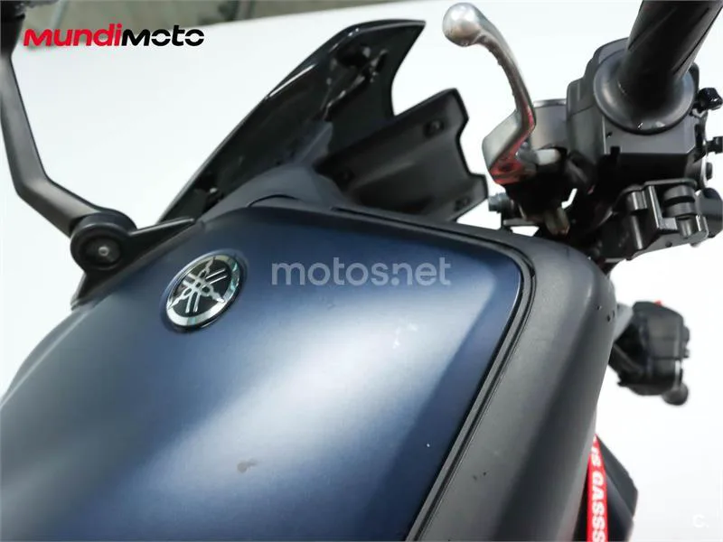 Yamaha TMAX – Vista 29