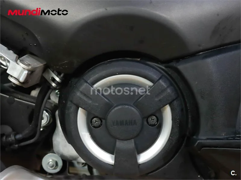 Yamaha TMAX – Vista 36