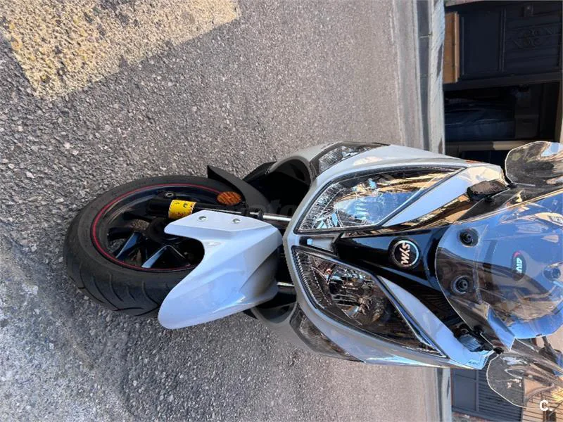 SYM Joymax 300 – Vista 2