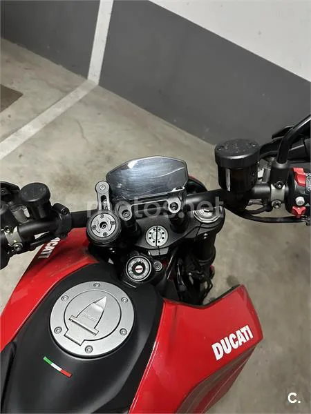 Ducati Hypermotard – Vista 3