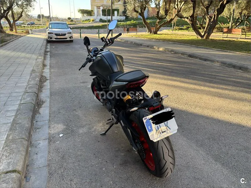 Ducati Monster – Vista 2