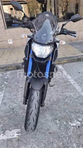 Yamaha MT-09 – Vista 2