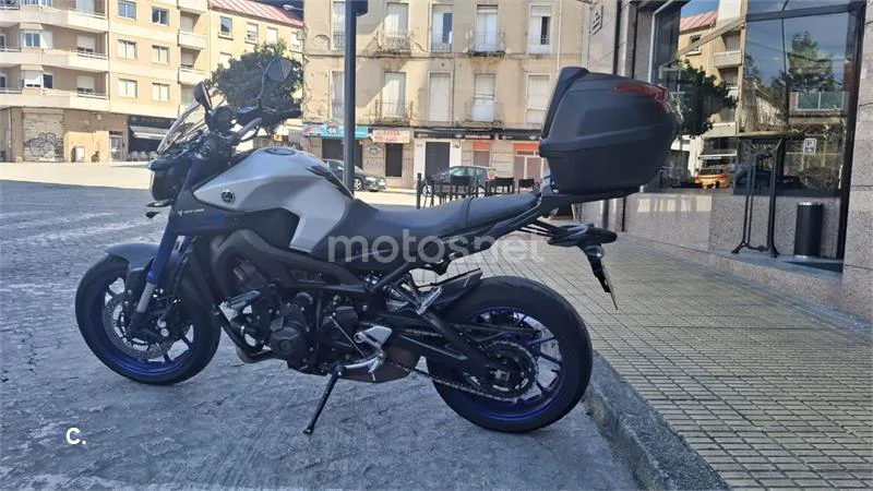 Yamaha MT-09 – Vista 4