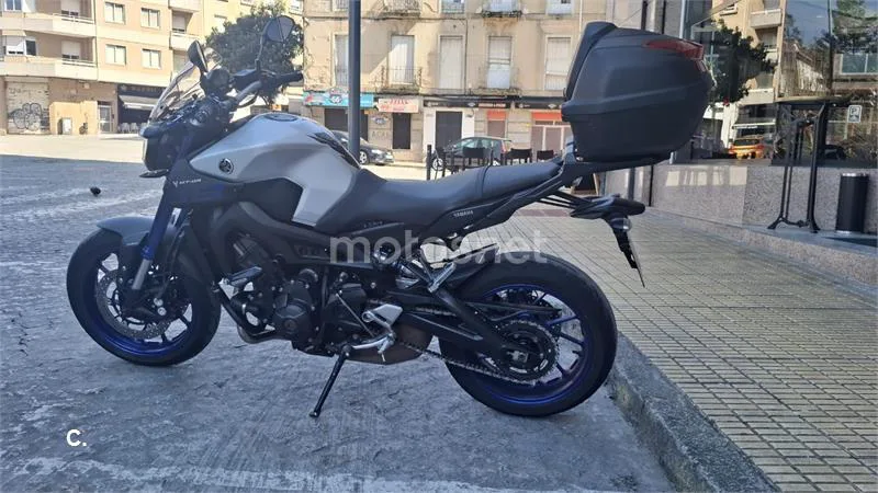 Yamaha MT-09 – Vista 6