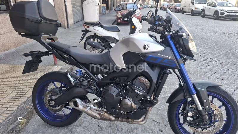 Yamaha MT-09 – Vista 8