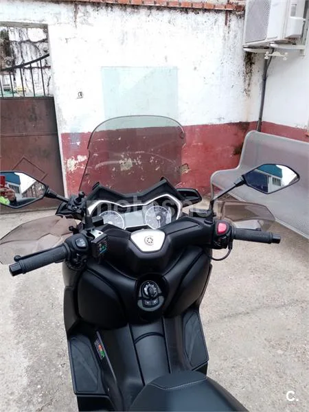 Yamaha XMAX 300 – Vista 5