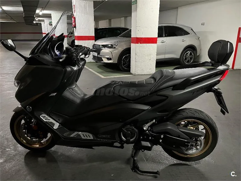 Yamaha TMAX 560 – Vista 3