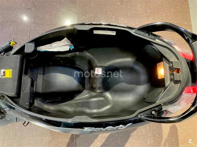 Piaggio Beverly 300 – Vista 17