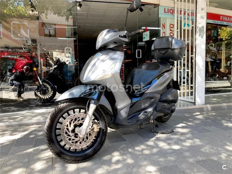 Piaggio Beverly 300 – Vista 3
