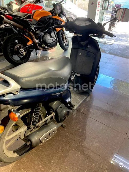 Honda SH 50 – Vista 16