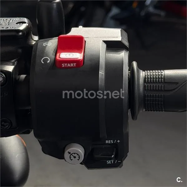 Honda CMX 1100 Rebel – Vista 13