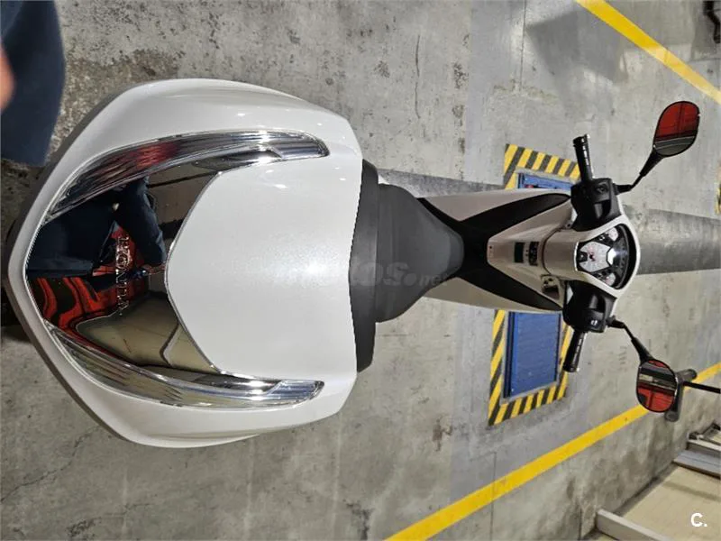 Honda SCOOPY SH125i Top Box – Vista 3