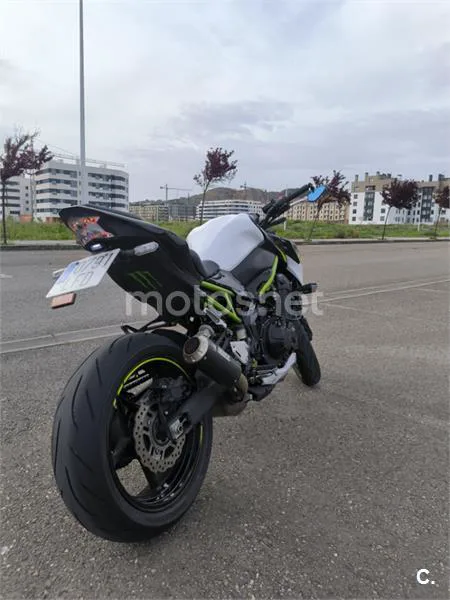 Kawasaki Z 900 – Vista 4