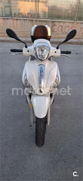 Piaggio Medley – Vista 12