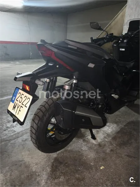 Honda ADV 350 – Vista 6