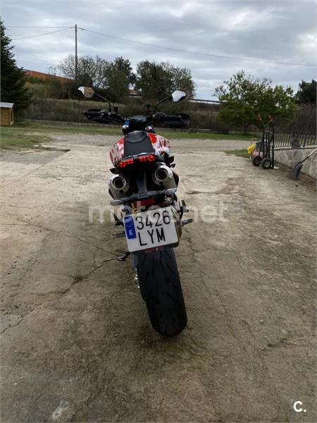 Ducati Hypermotard – Vista 3