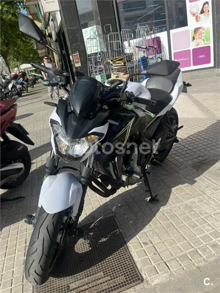 Kawasaki Z650 – Vista 4