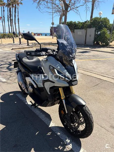 Honda X-ADV – Vista 4
