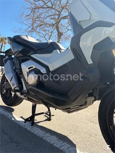 Honda X-ADV – Vista 6