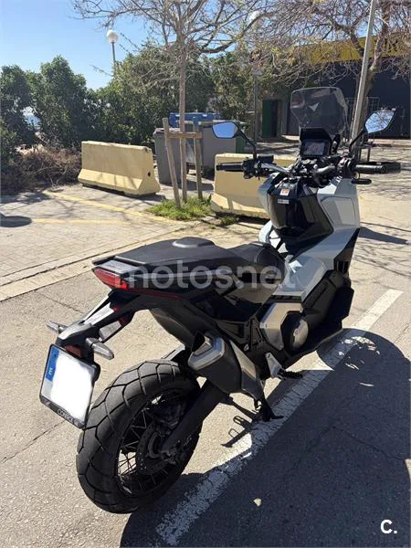 Honda X-ADV – Vista 9
