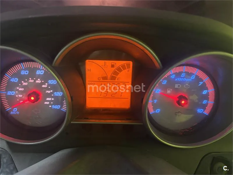 Kymco Super Dink 125i – Vista 3