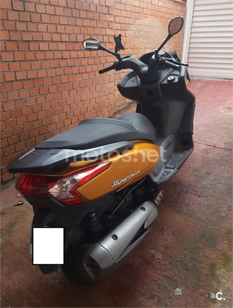 Kymco Super Dink 300i – Vista 6