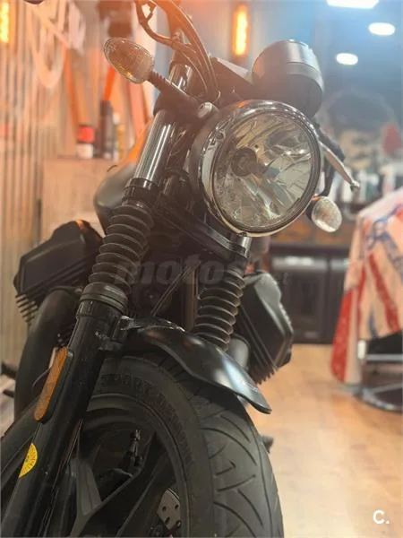 Moto Guzzi V7 III – Vista 2