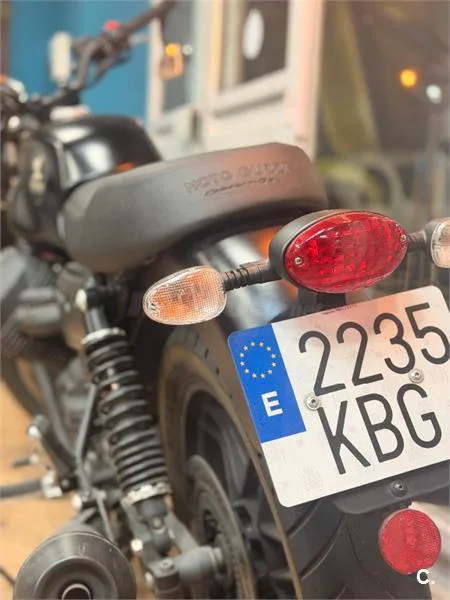 Moto Guzzi V7 III – Vista 10