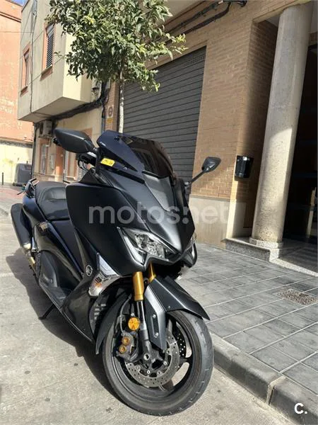 Yamaha TMAX 530 – Vista 7