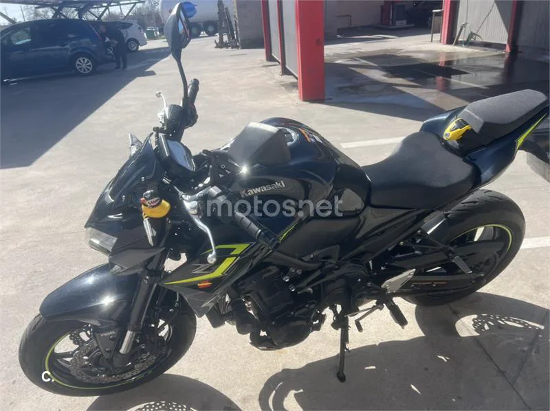 Kawasaki Z 900 – Vista 3