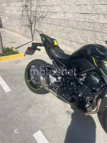 Kawasaki Z 900 – Vista 6
