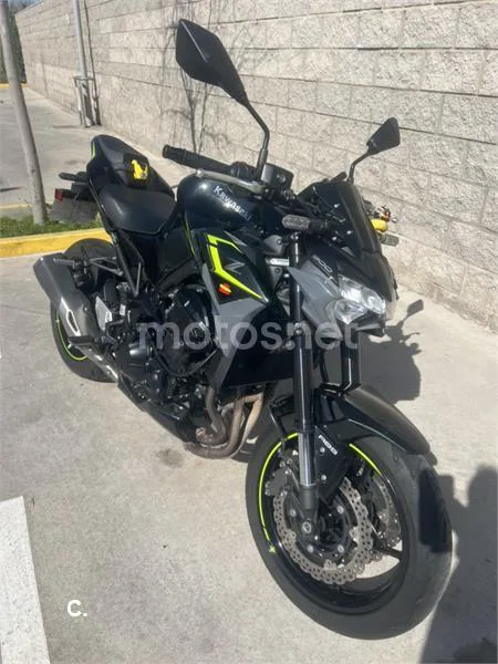 Kawasaki Z 900 – Vista 7