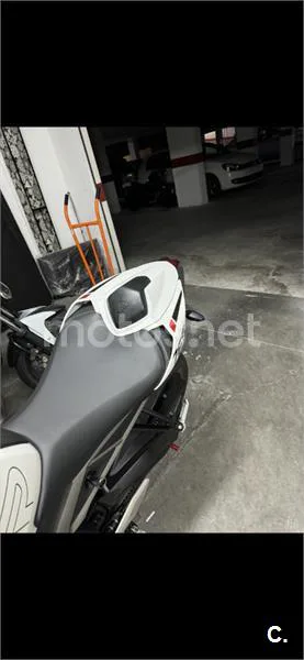 Triumph Street Triple 765 – Vista 5