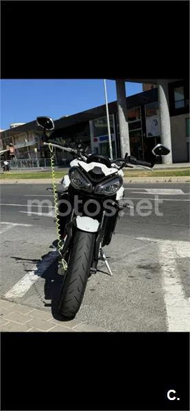 Triumph Street Triple 765 – Vista 7
