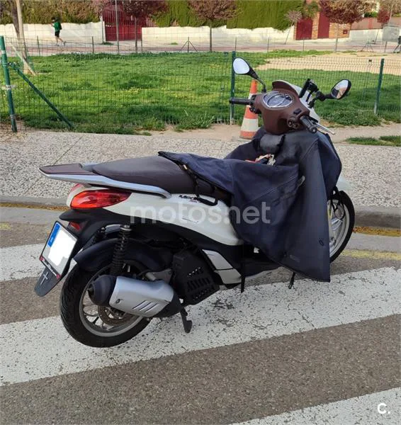 Piaggio Medley – Vista 2