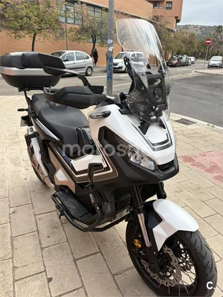 Honda X-ADV – Vista 7