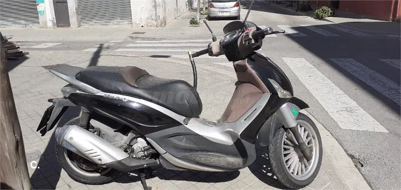 Piaggio Beverly 300 – Vista 2