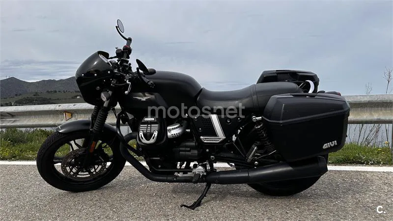 Moto Guzzi V7 III – Vista 11