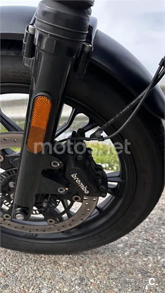 Moto Guzzi V7 III – Vista 8