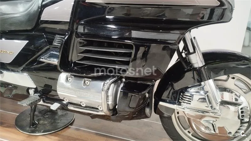 Honda GL1500 Gold Wing - Vista 14