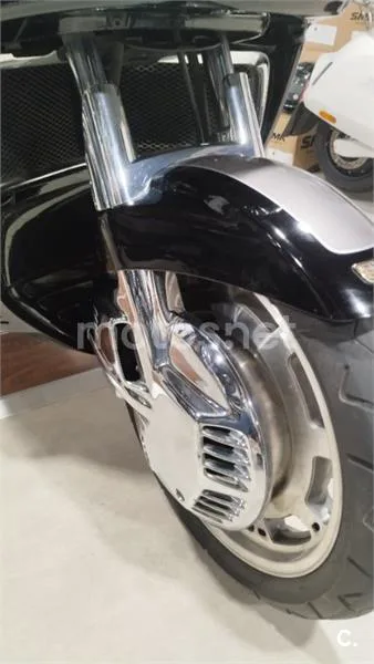 Honda GL1500 Gold Wing - Vista 33