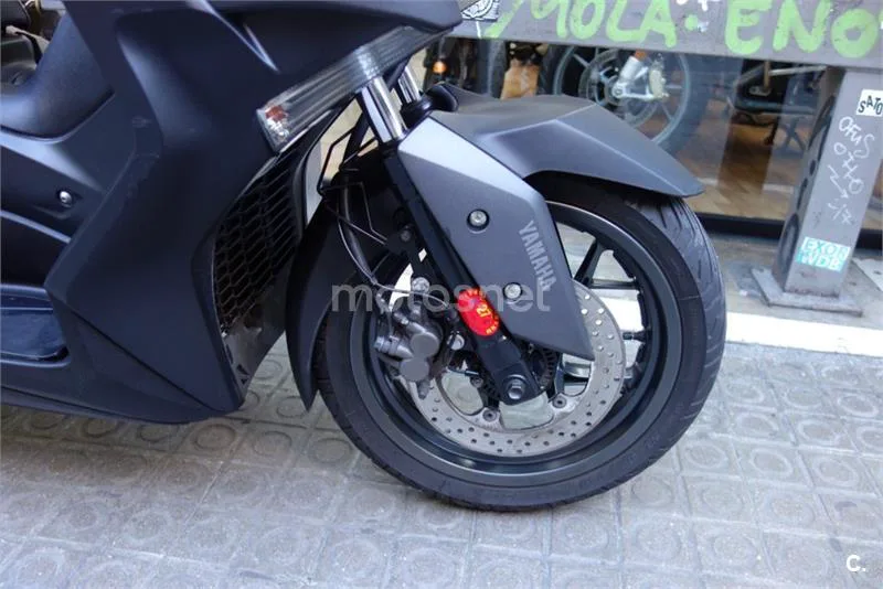 Yamaha XMAX 300 – Vista 3