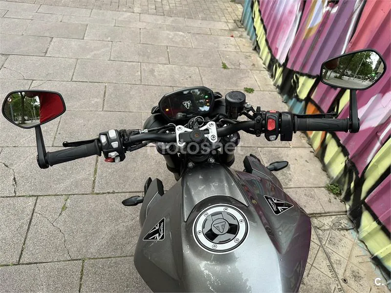 Triumph Street Triple 765 – Vista 6