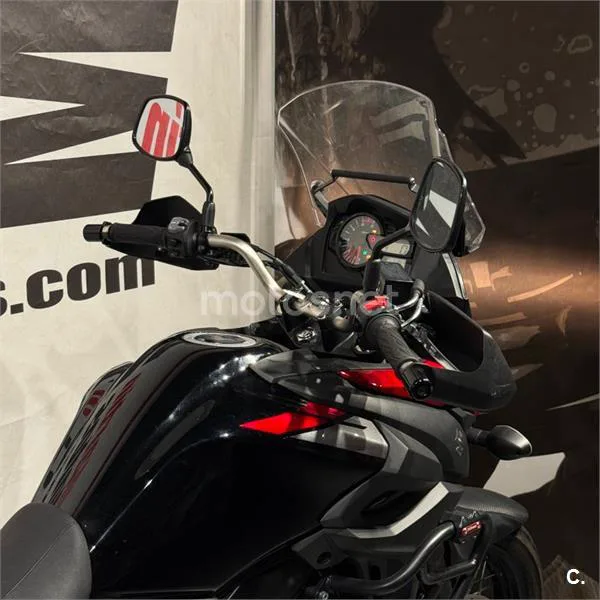 Suzuki V-Strom 650 XT – Vista 11