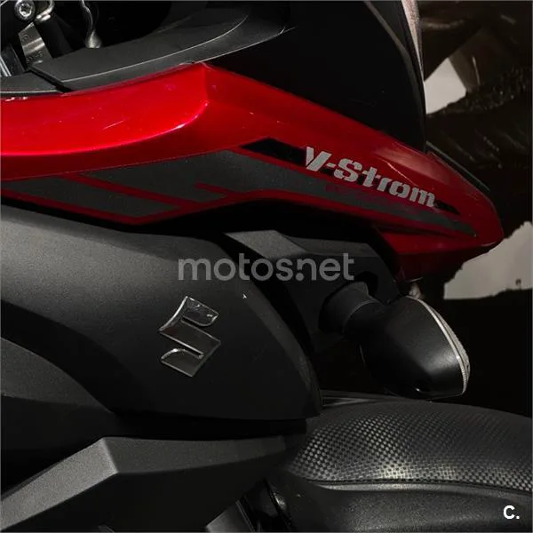 Suzuki V-Strom 650 XT – Vista 7