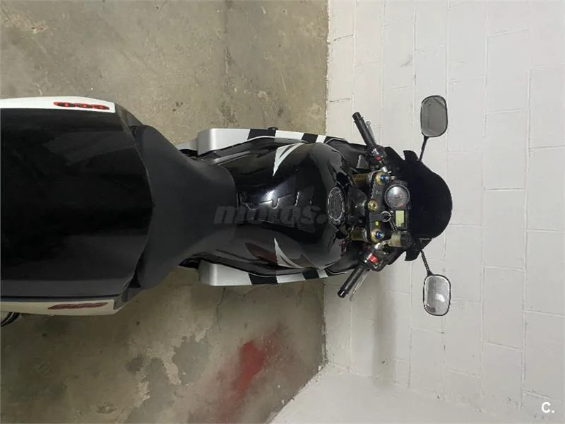 Suzuki GSX R600 – Vista 4