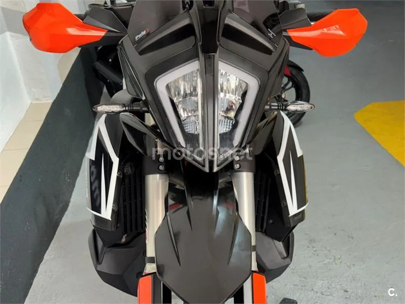 KTM 790 – Vista 15